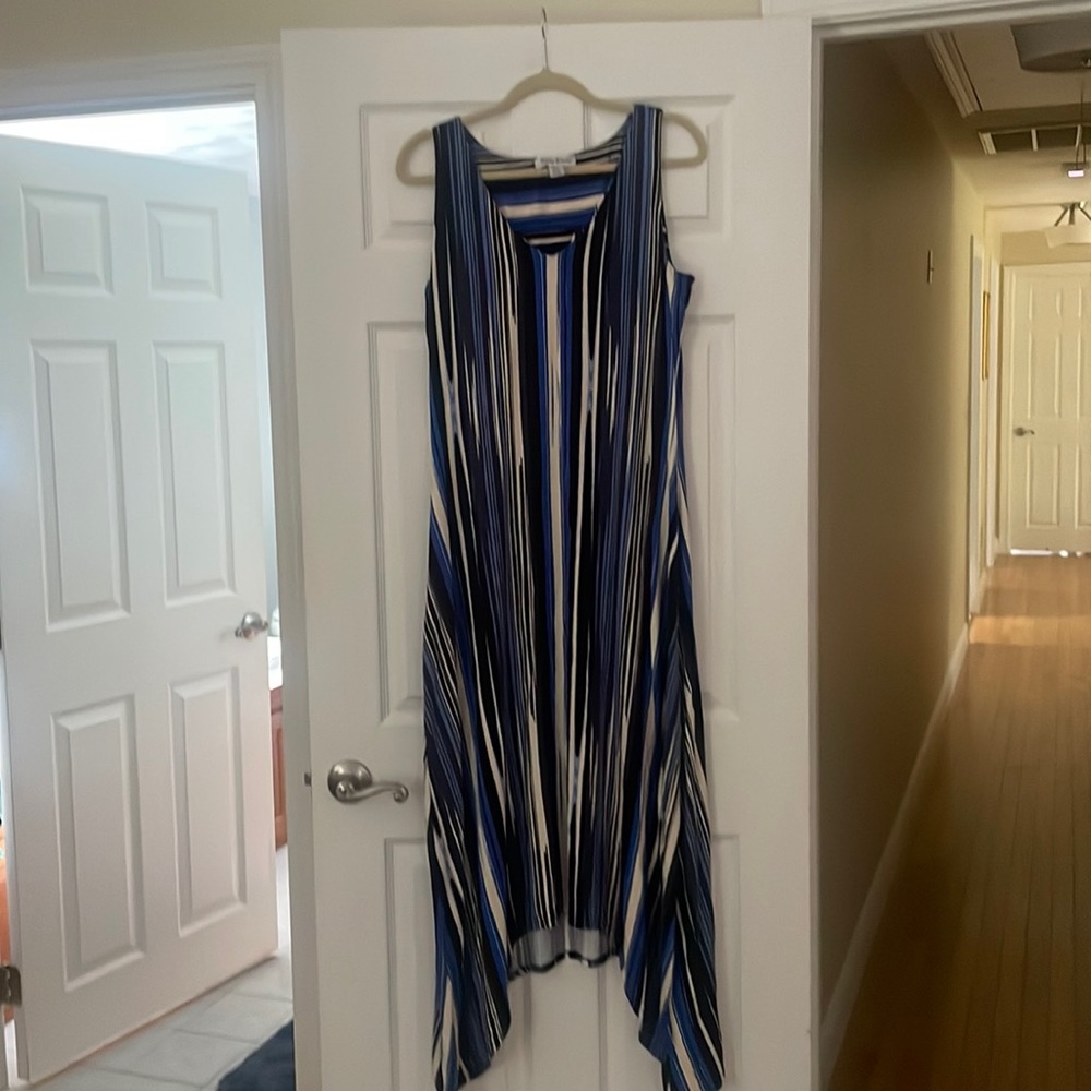 Beautiful Tommy Bahama Maxi Dress! Like brand New! Large.